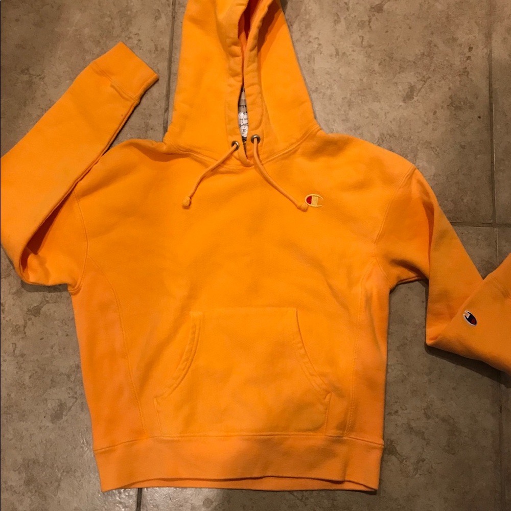 Champion New! Hoodie Women’s (Rare)